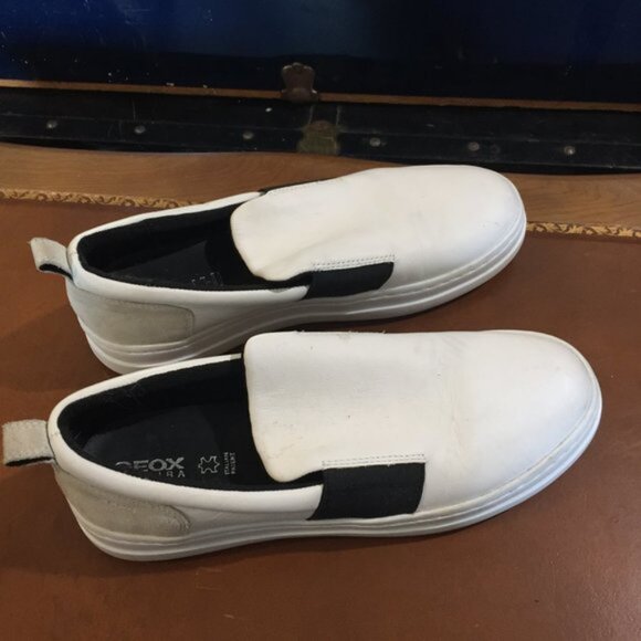 GEOX LEATHER LOAFER SHOES SIZE 10 - Picture 2 of 3